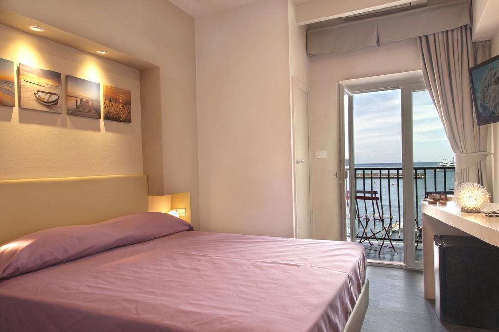 Hotel L'Approdo Porto Azzurro Cameră foto